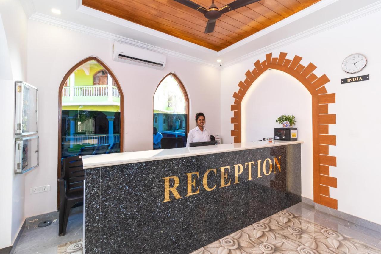 Larios Beach Holidays Resort Baga Esterno foto