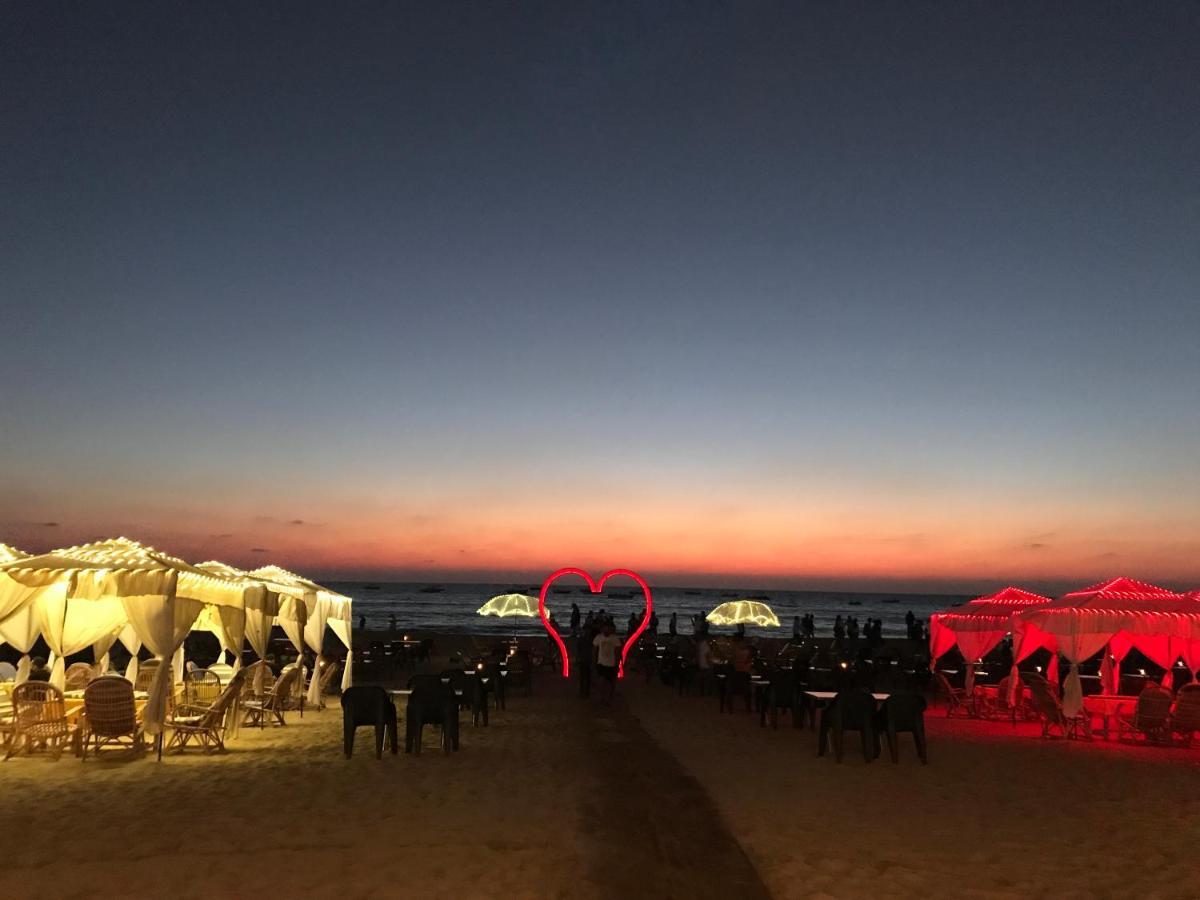 Larios Beach Holidays Resort Baga Esterno foto