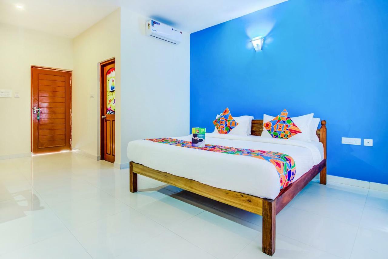 Larios Beach Holidays Resort Baga Esterno foto