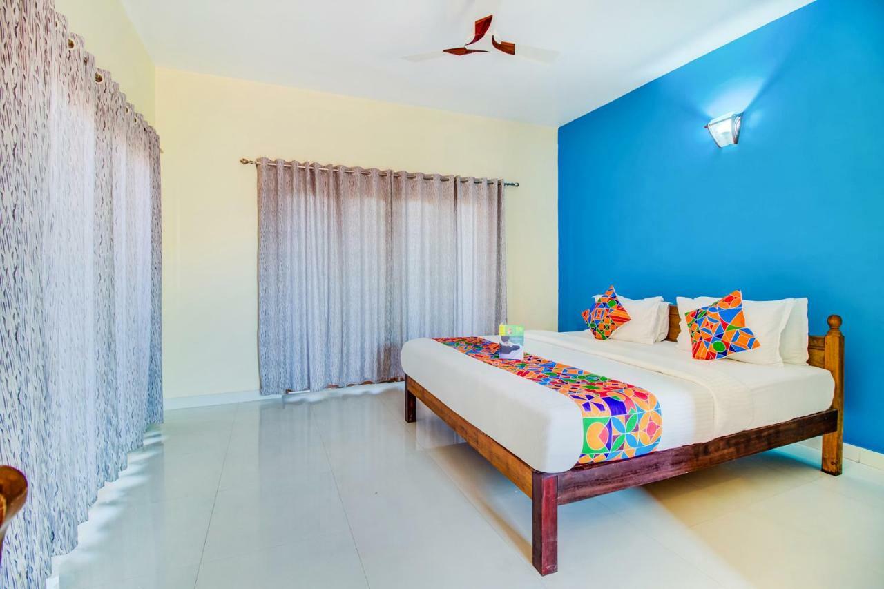 Larios Beach Holidays Resort Baga Esterno foto
