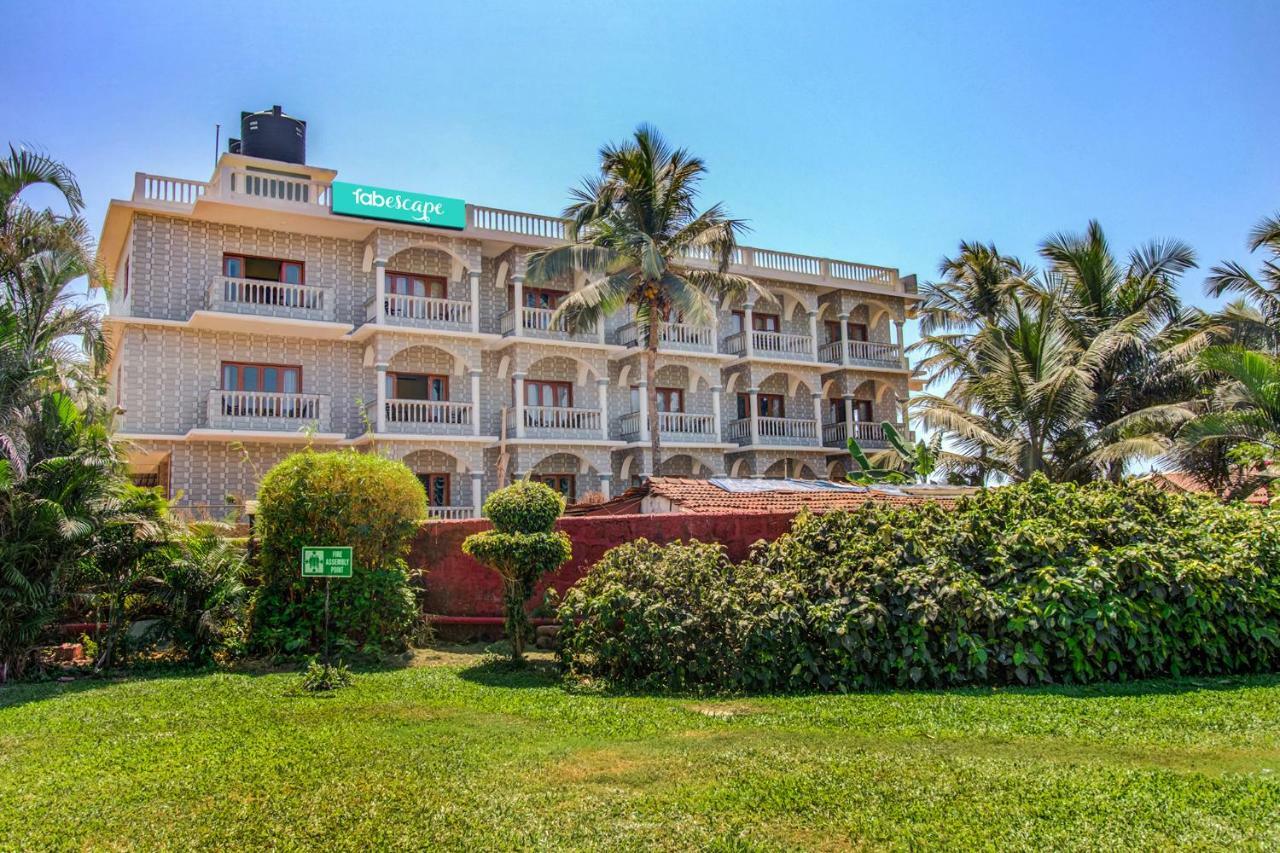 Larios Beach Holidays Resort Baga Esterno foto